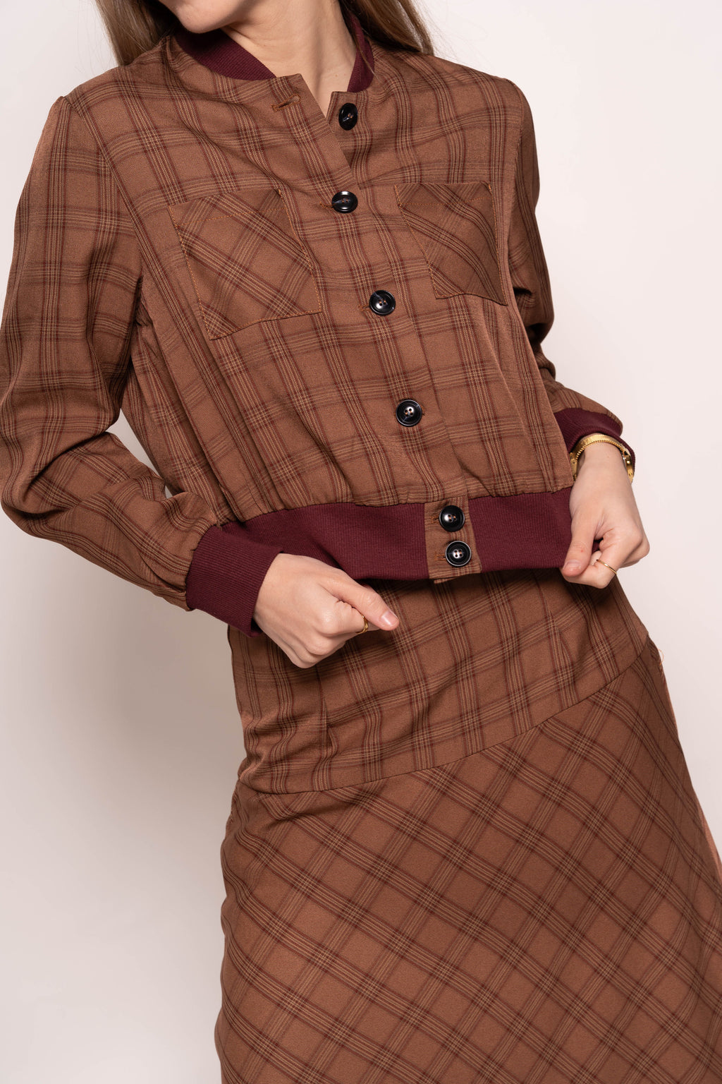 Conjunto cuadros burdeos