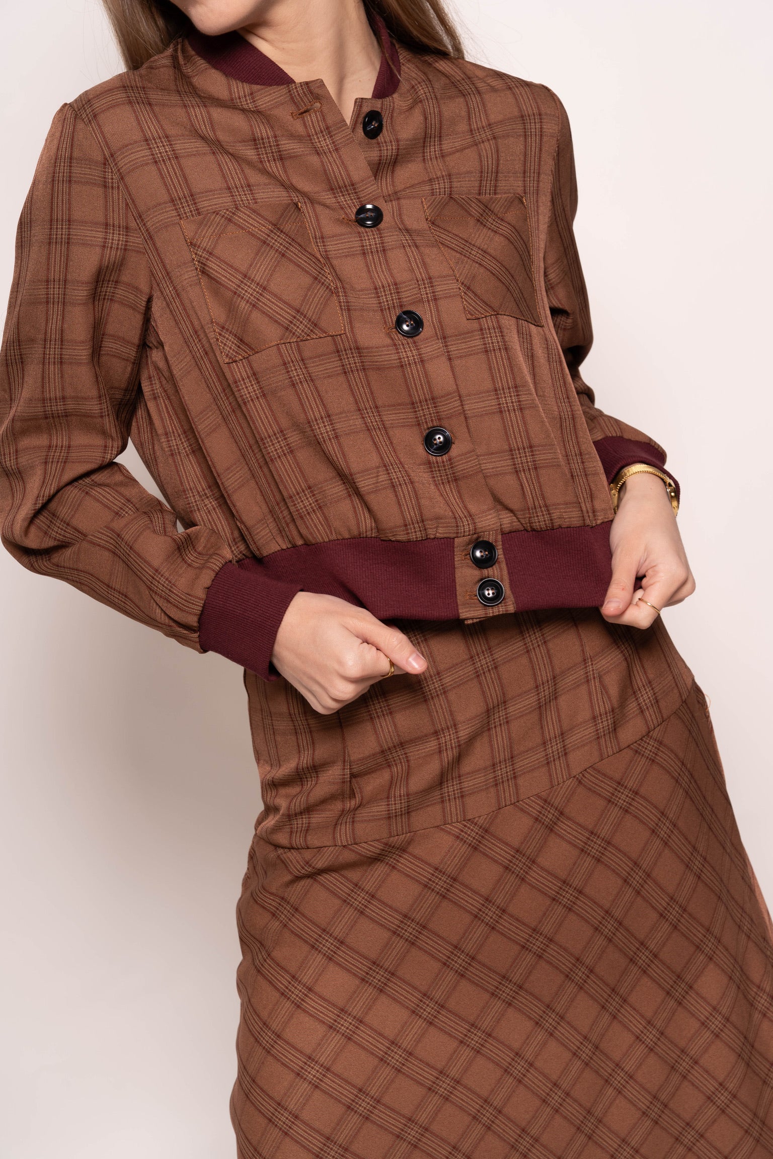 Conjunto cuadros burdeos