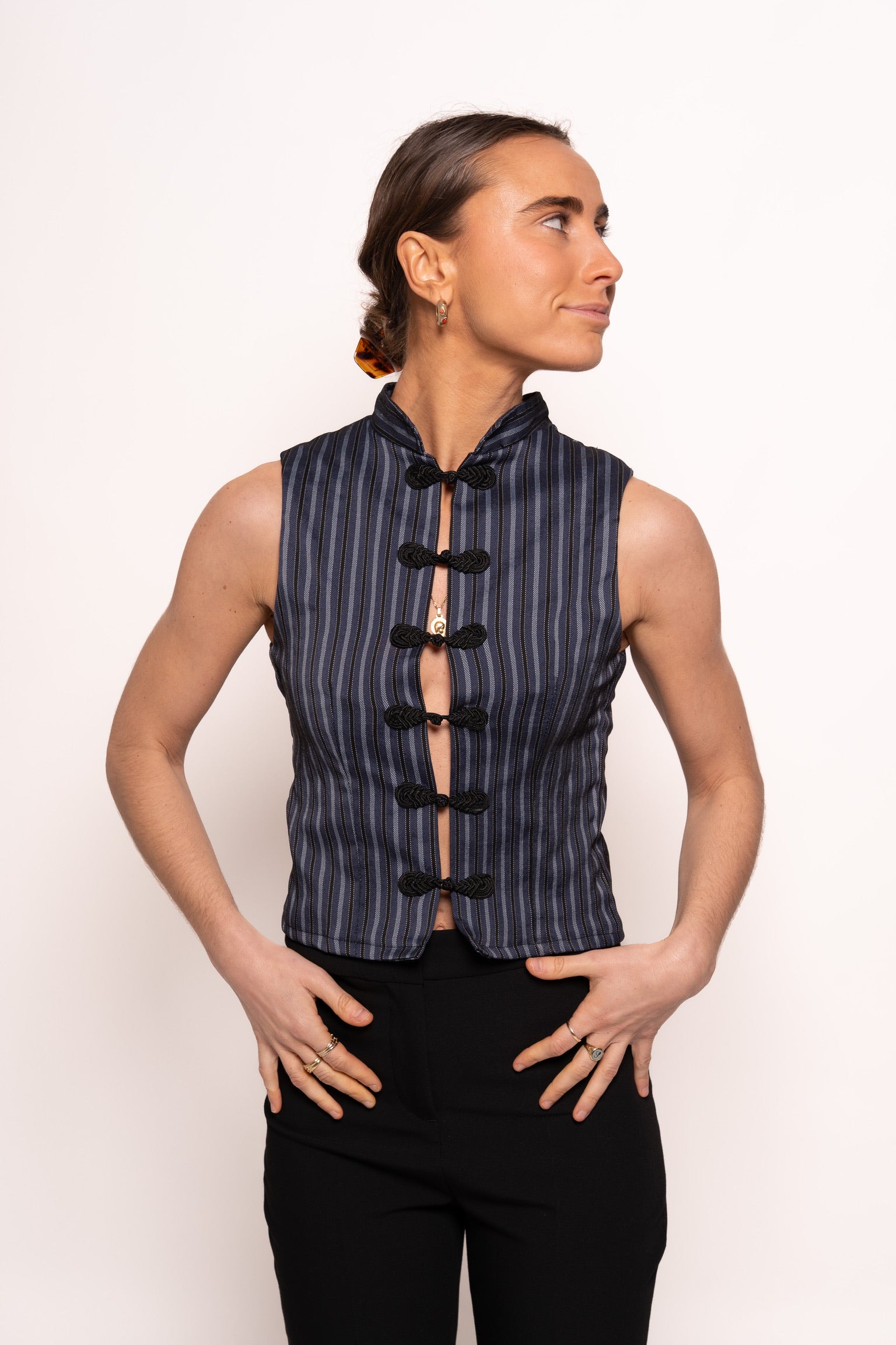 Top asiático tejido rayas