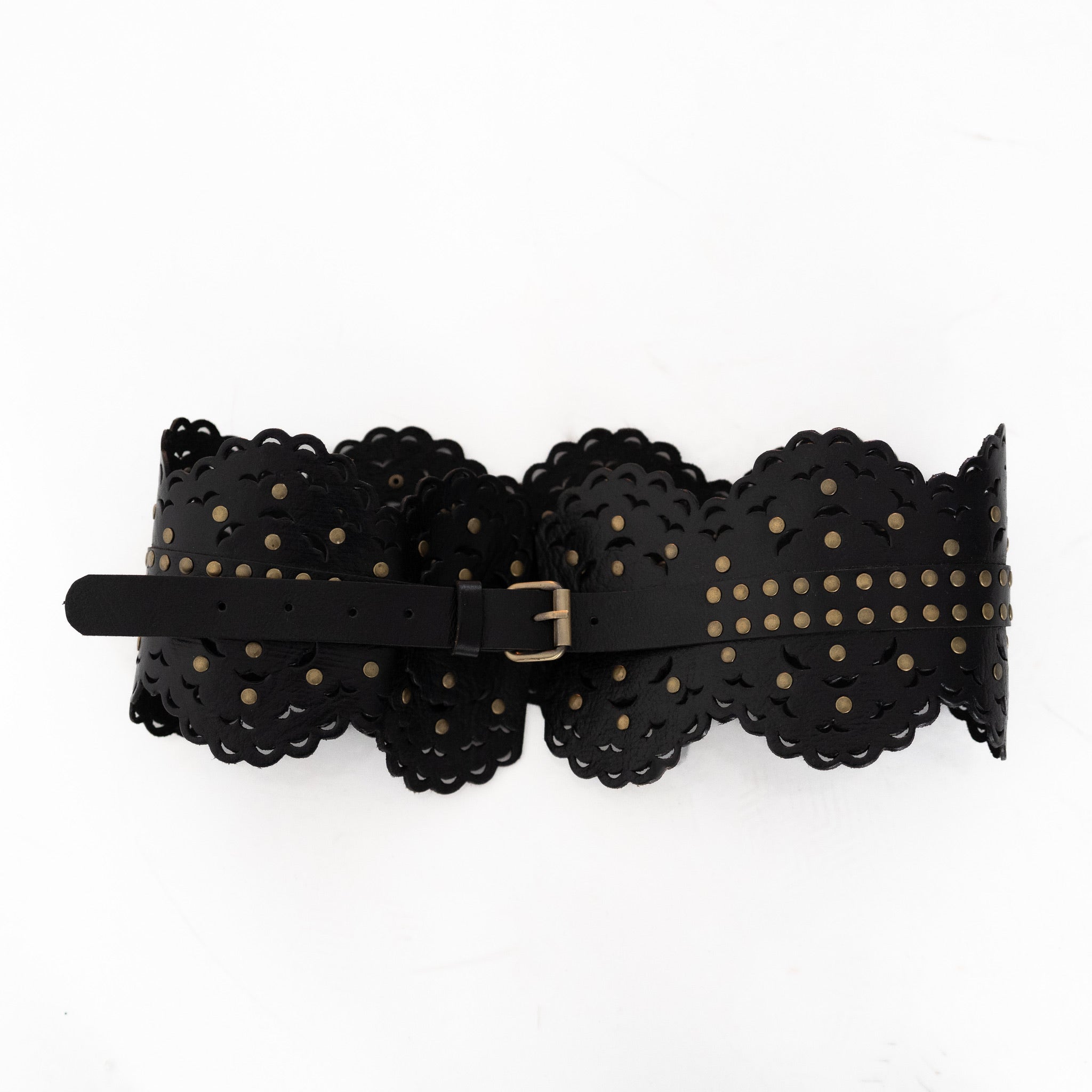 Cinturón piel tachuelas negro