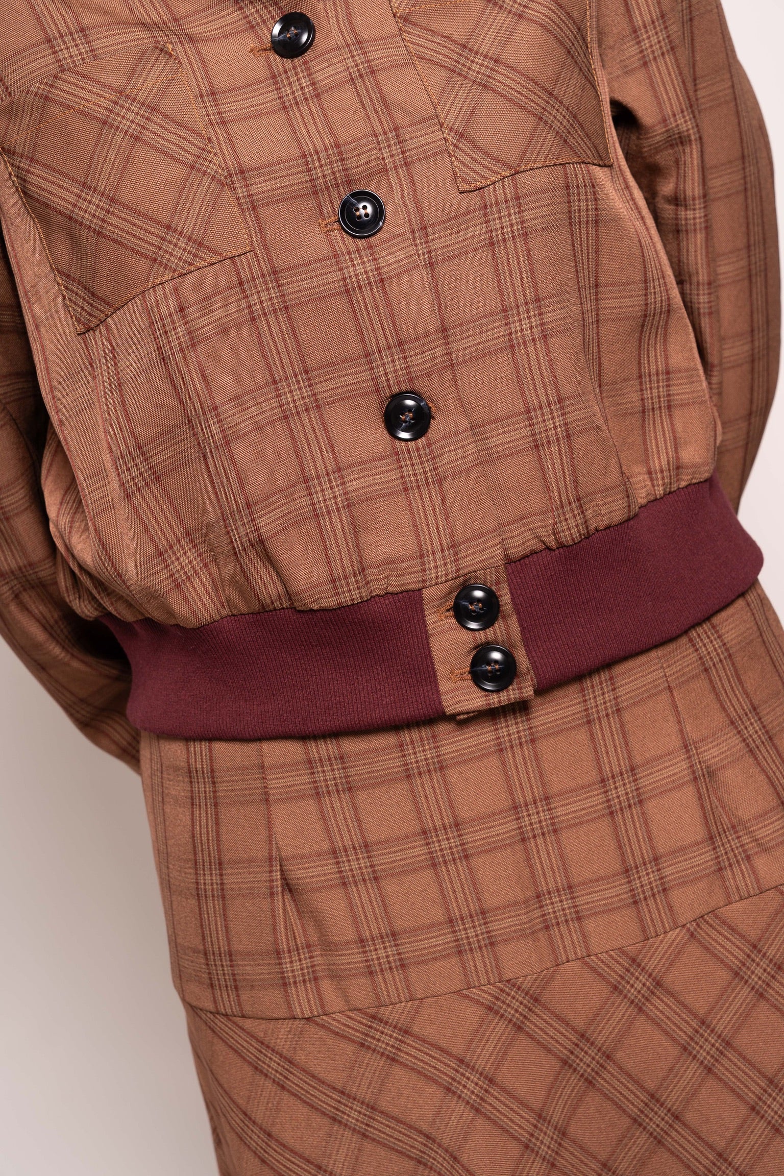 Conjunto cuadros burdeos