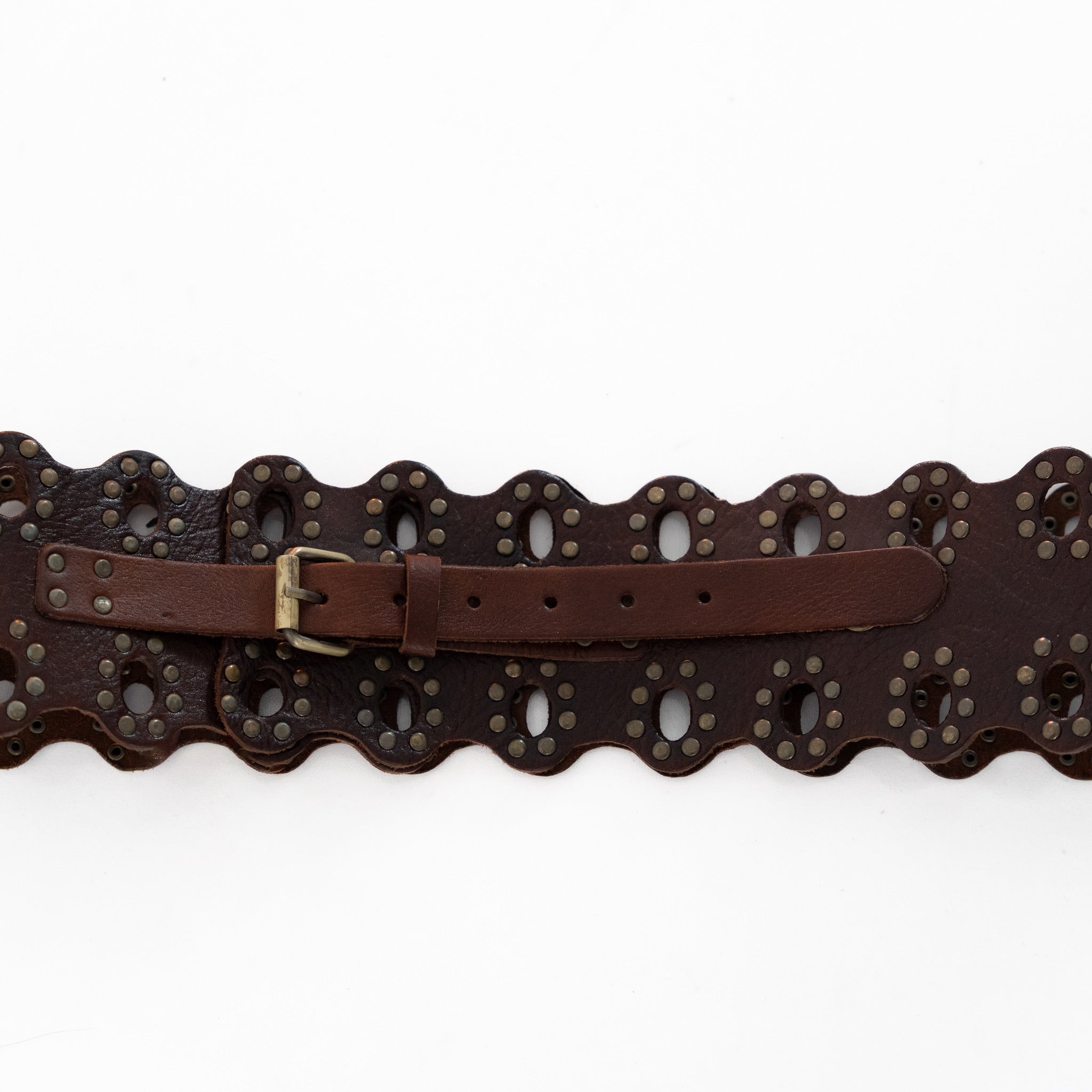 Cinturón piel tachuelas marrón